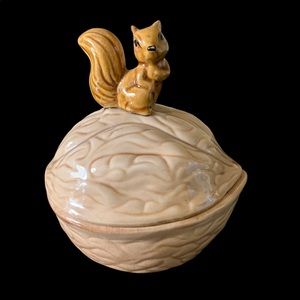 Vintage Squirrel On Walnut Ceramic Lidded Dish Candy Nuts 7.5” Tall 7”